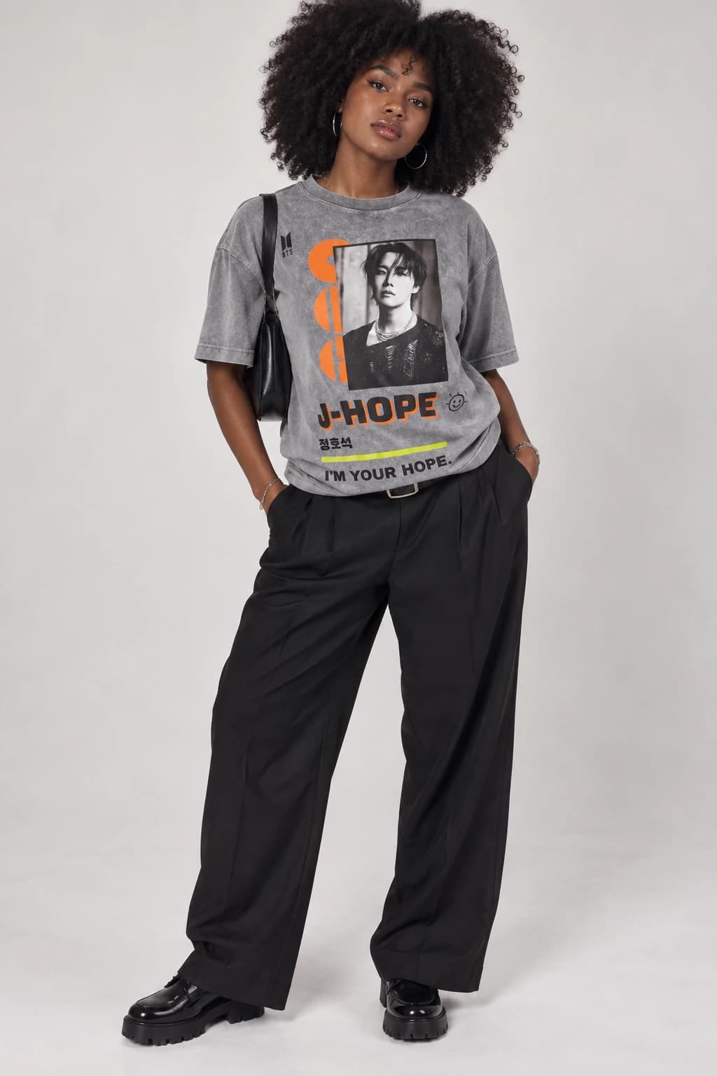 Camiseta J-Hope · I'm Your Hope · modelo · caimento